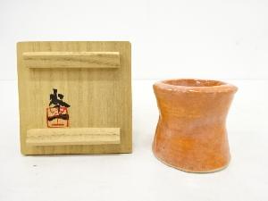 作家物　赤楽　蓋置